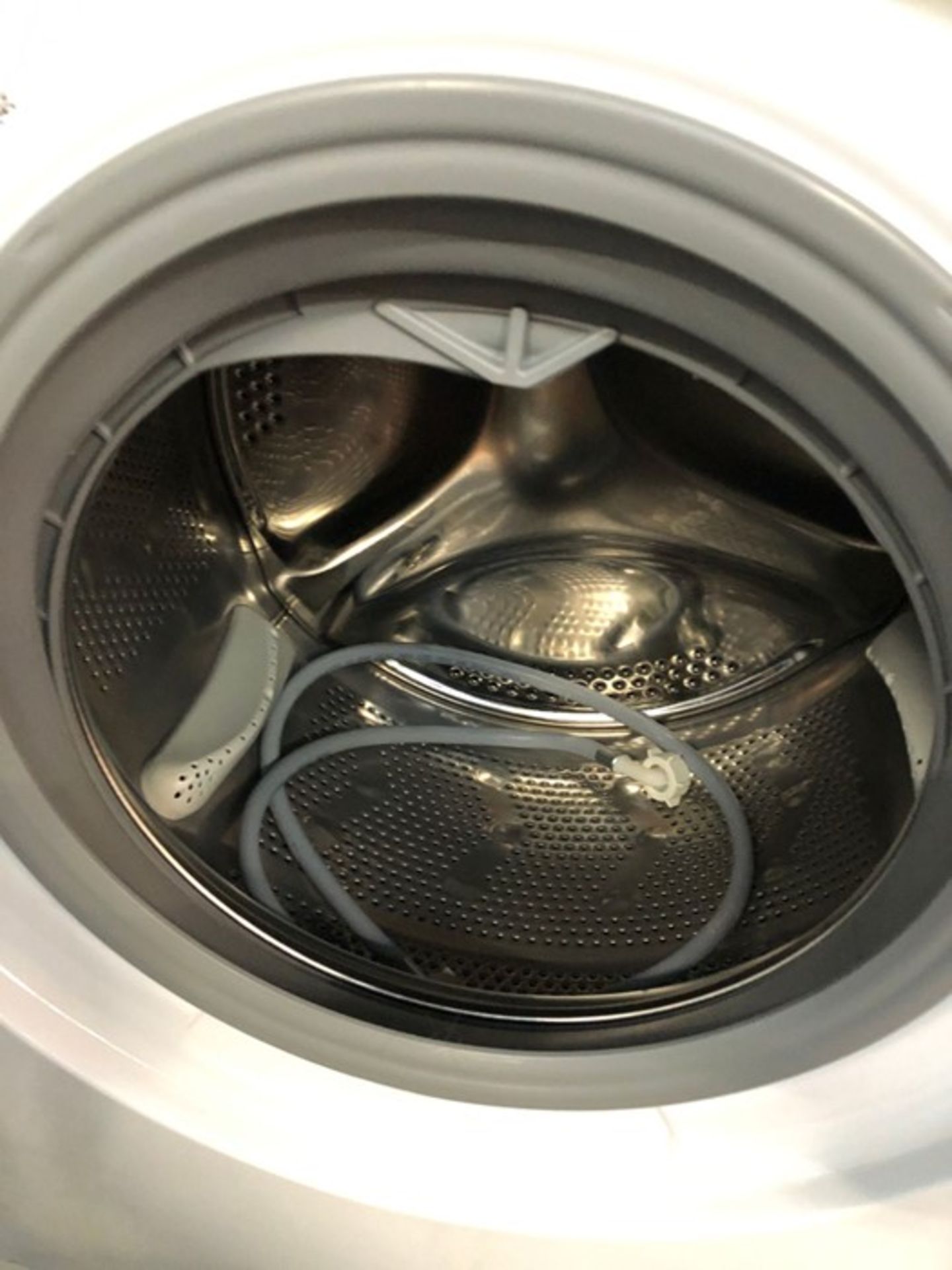 HOOVER DXOA 69LW3-80 WASHING MACHINE - Image 2 of 3