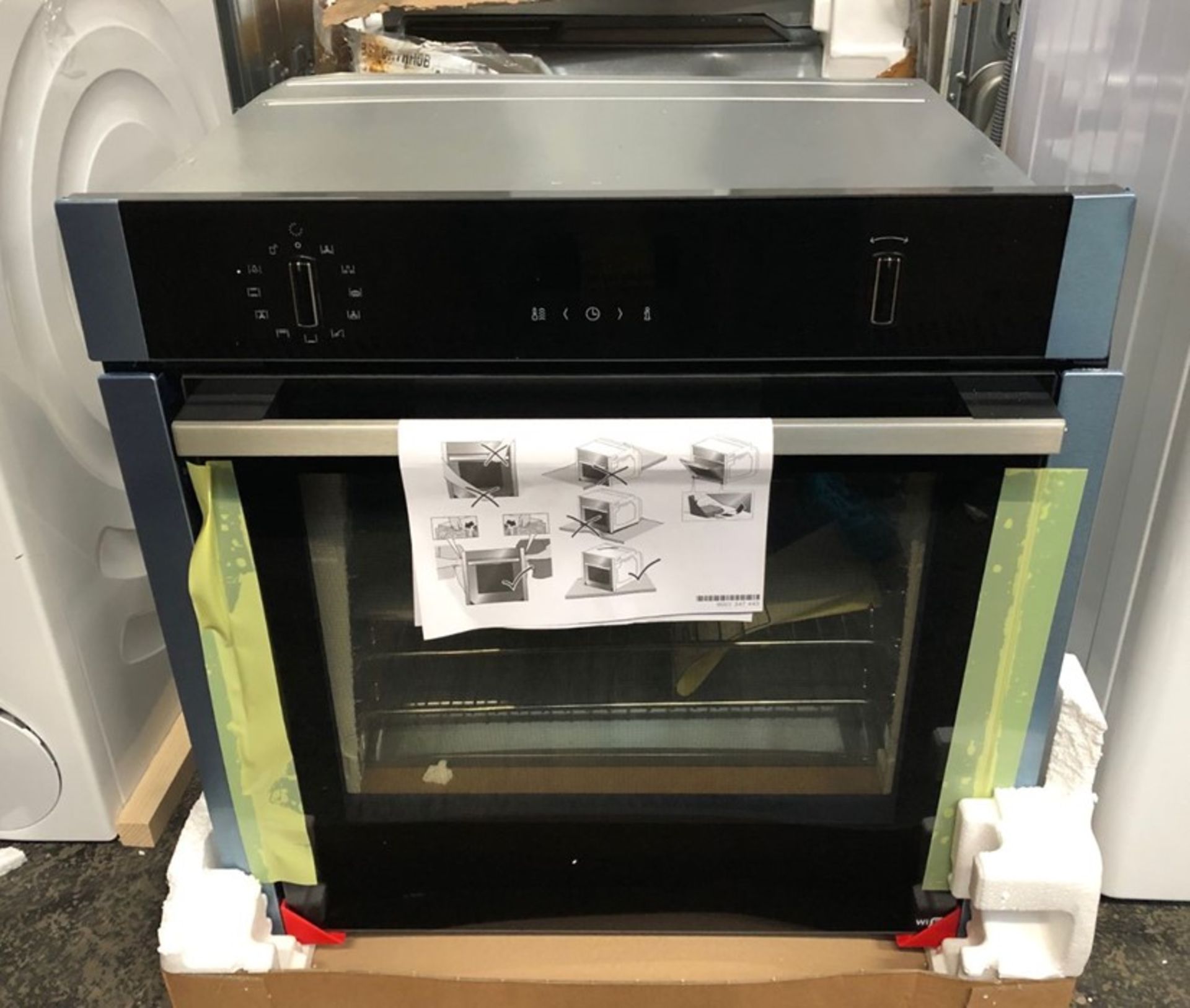 NEFF B6ACH7HH0B SLIDE AND HIDE PYROLYTIC BUILT-IN SINGLE OVEN