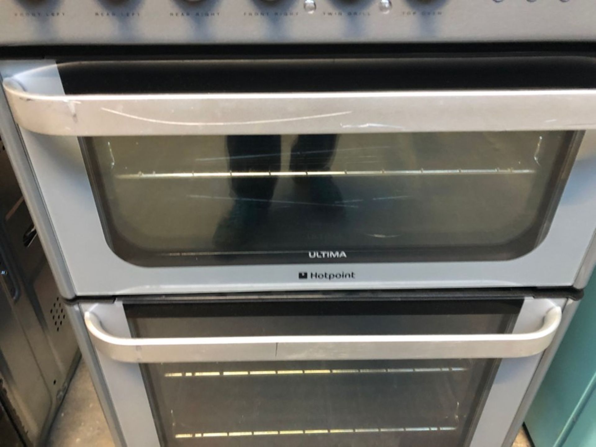 HOTPOINT ULTIMA 60CM DUAL FUEL COOKER - HUD61GS / RRP £439.00 / CONDITION REPORT: UNTESTED - Image 4 of 4