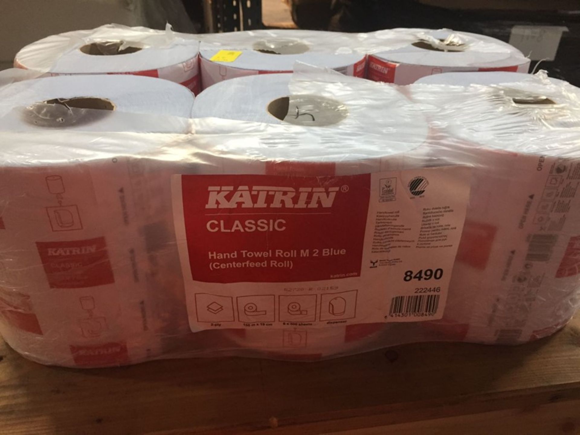 1 LOT TO CONTAIN A PACK OF 6 ROLLS OF KATRIN CLASSIC HAND TOWEL ROLL M 2 BLUE - L7