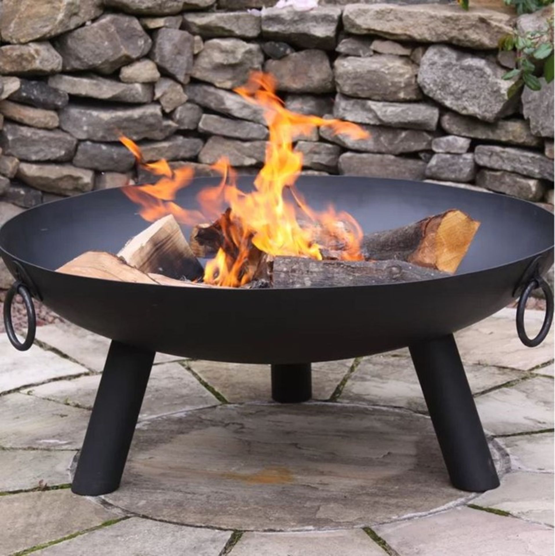 DAKOTA STEEL CHARCOAL/WOOD BURNING FIRE PIT / SIZE: 34CM H X 80CM W X 80CM D