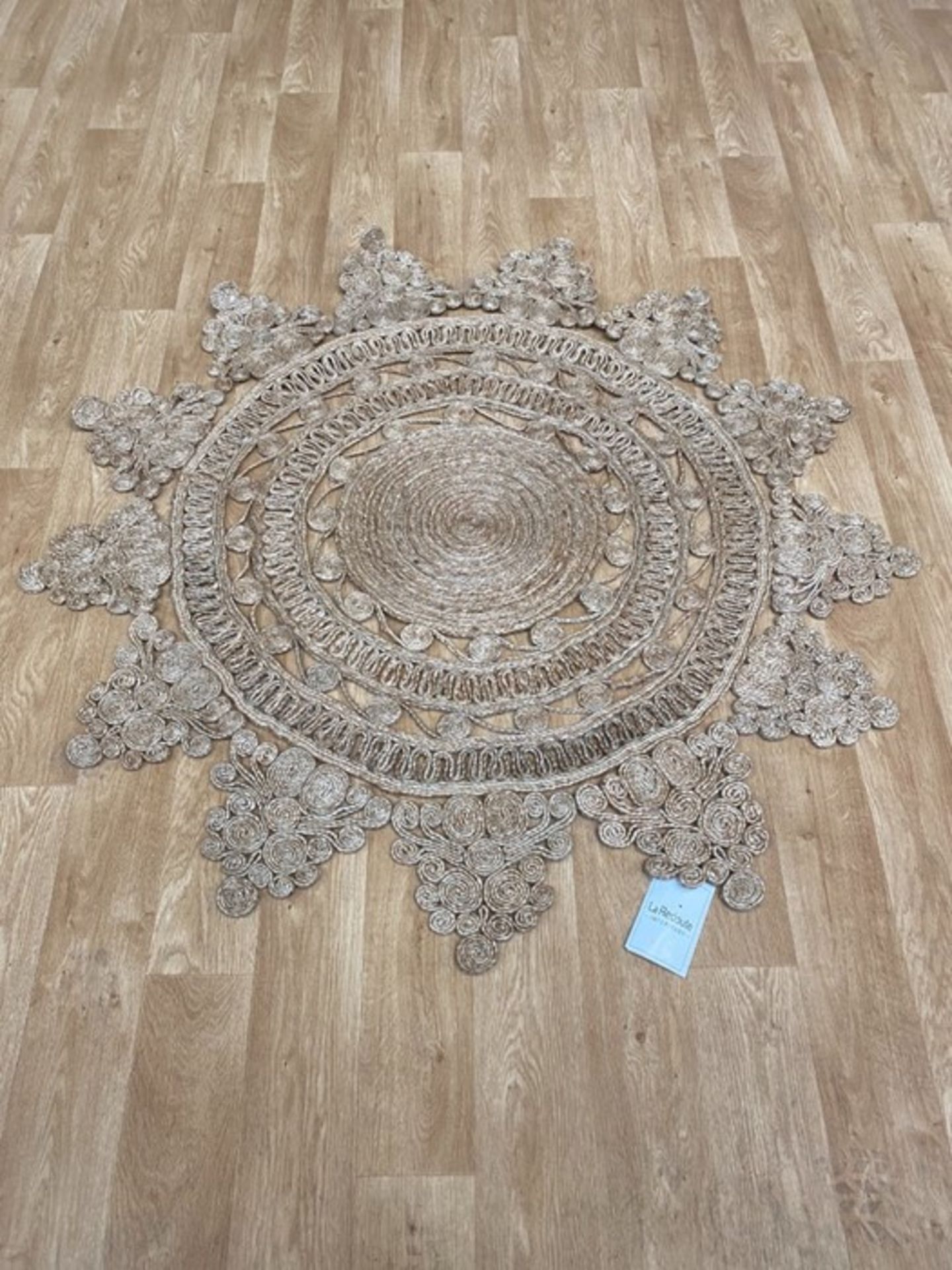 LA REDOUTE ROZZA ROUND FORM RUG (150CM DIAMETER)