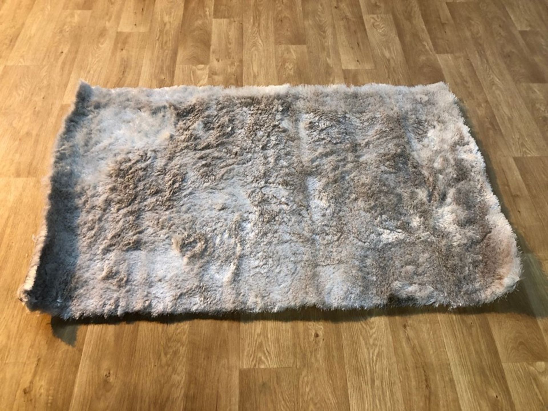 MAKAILA HAND TUFTED CHAMPAGNE RUG / SIZE: 90 X 150CM BY ROSDORF PARK