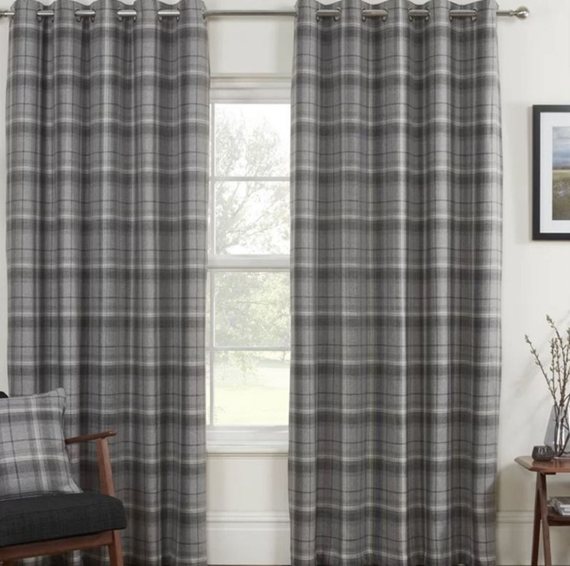 LEATHERMAN CARNOUSTIE EYELET BLACKOUT THERMAL CURTAINS / COLOUR: GREY, PANEL SIZE: 168 W X 137 D CM