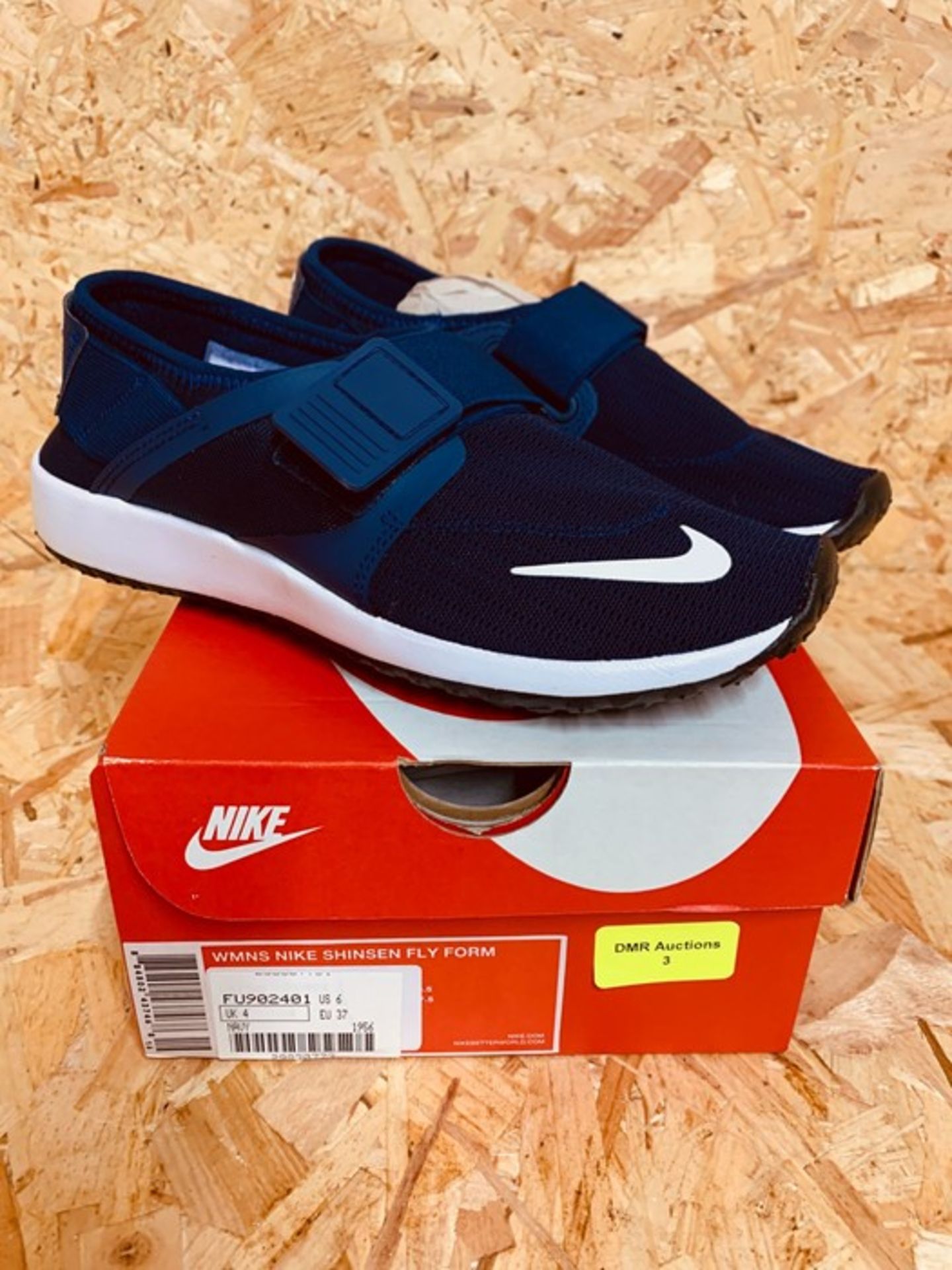 NIKE WOMENS SHINSEN FLY FORM - UK SIZE 4/NAVY