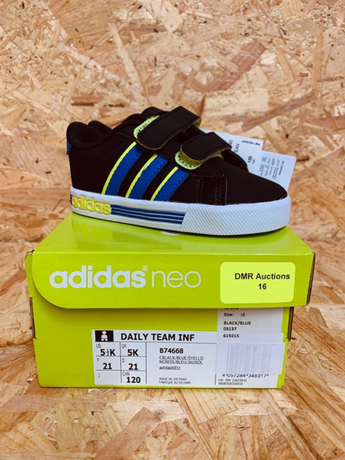 ADIDAS DAILY TEAM INFANTS TRAINER - UK SIZE 5K/BLUE/BLACK