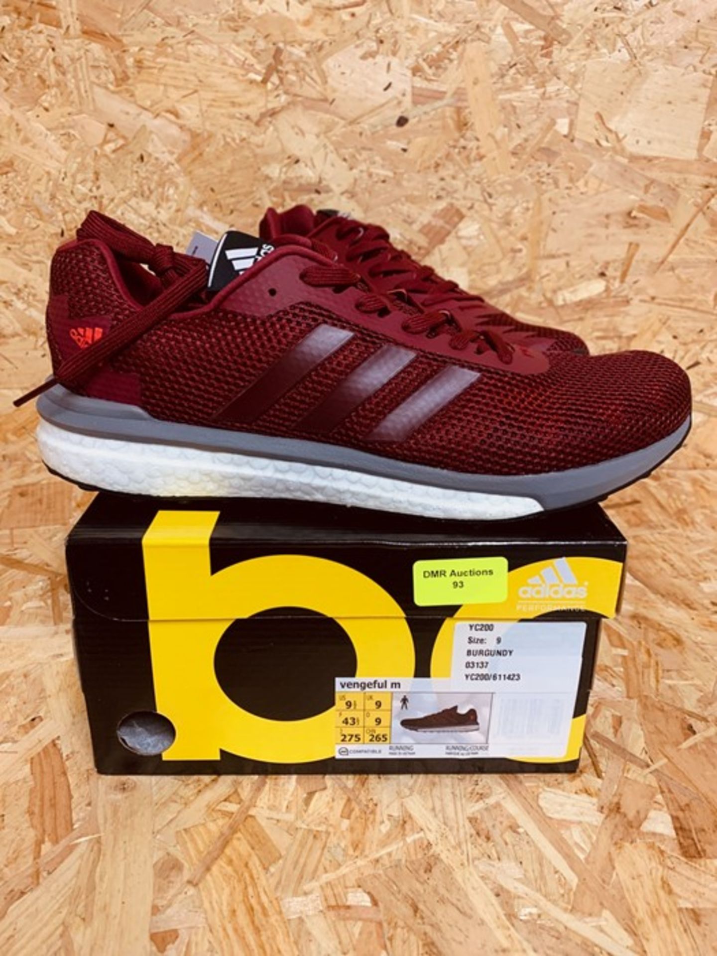 ADIDAS MEN'S VENGEFUL TRAINERS - UK SIZE 9/BURGUNDY