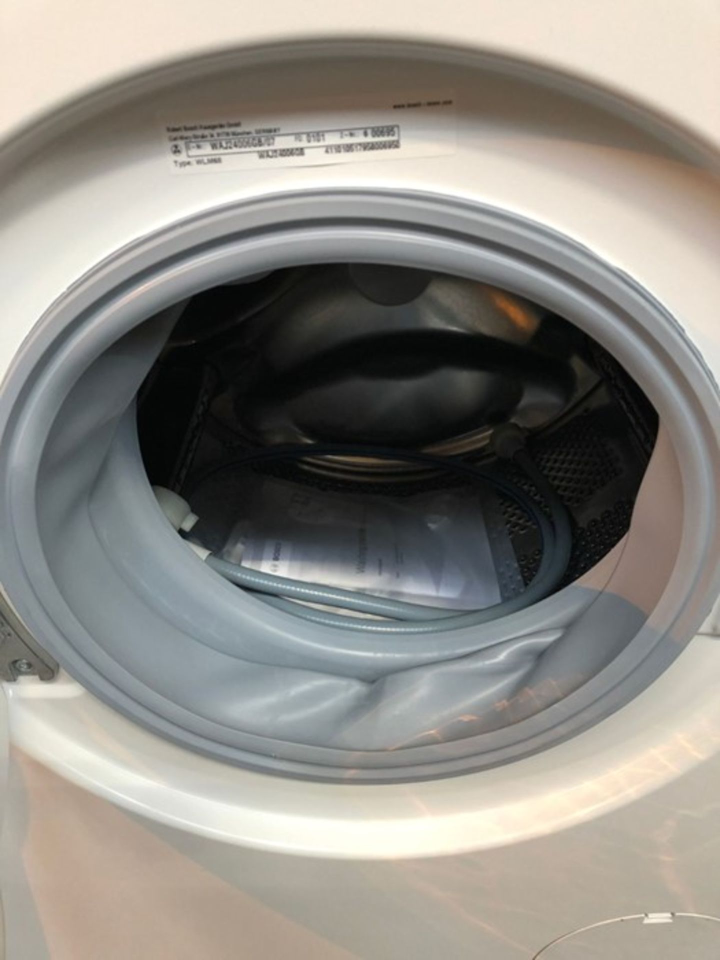 BOSCH SERIE 2 WAJ24006GB FREESTANDING WASHING MACHINE - Image 2 of 3