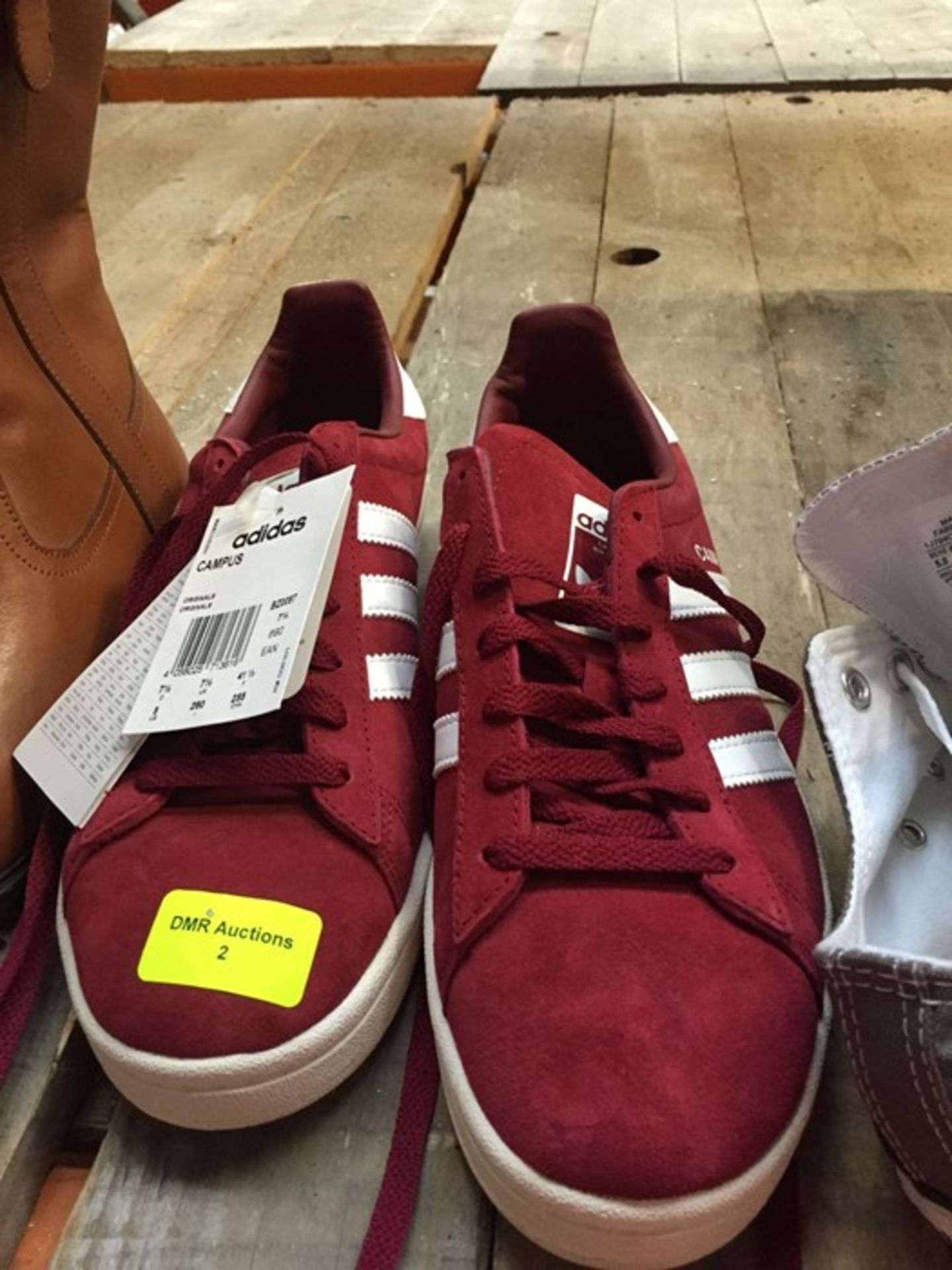 1 LOT TO CONTAIN A PAIR OF ADIDAS CAMPUS RED TRAINERS IN SIZE 7.5