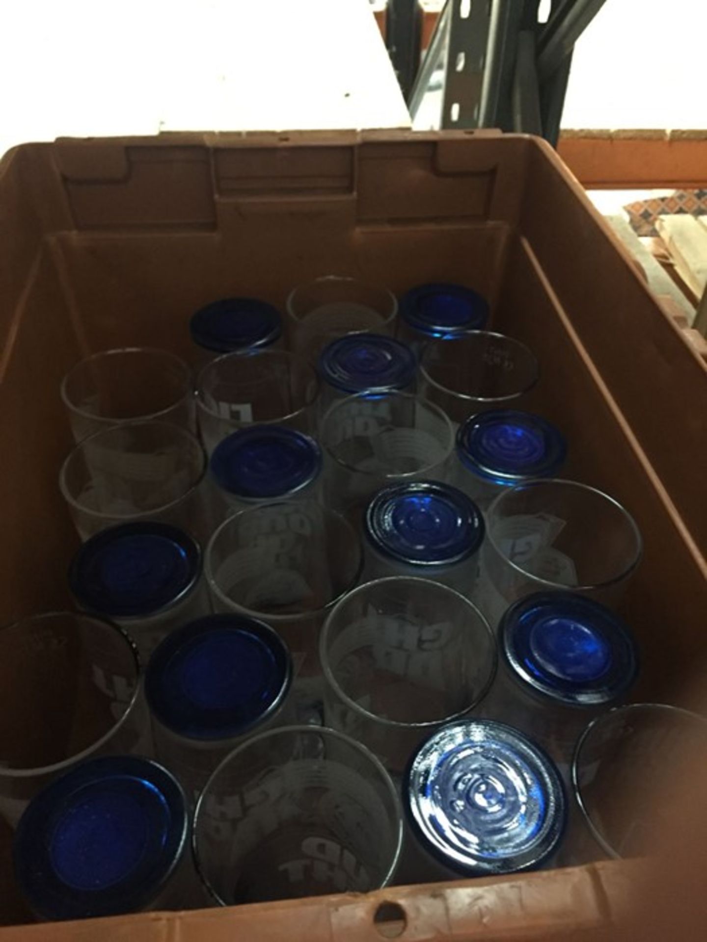 1 LOT TO CONTAIN A TOTE OF 23 X BUD LIGHT PINT GLASSES