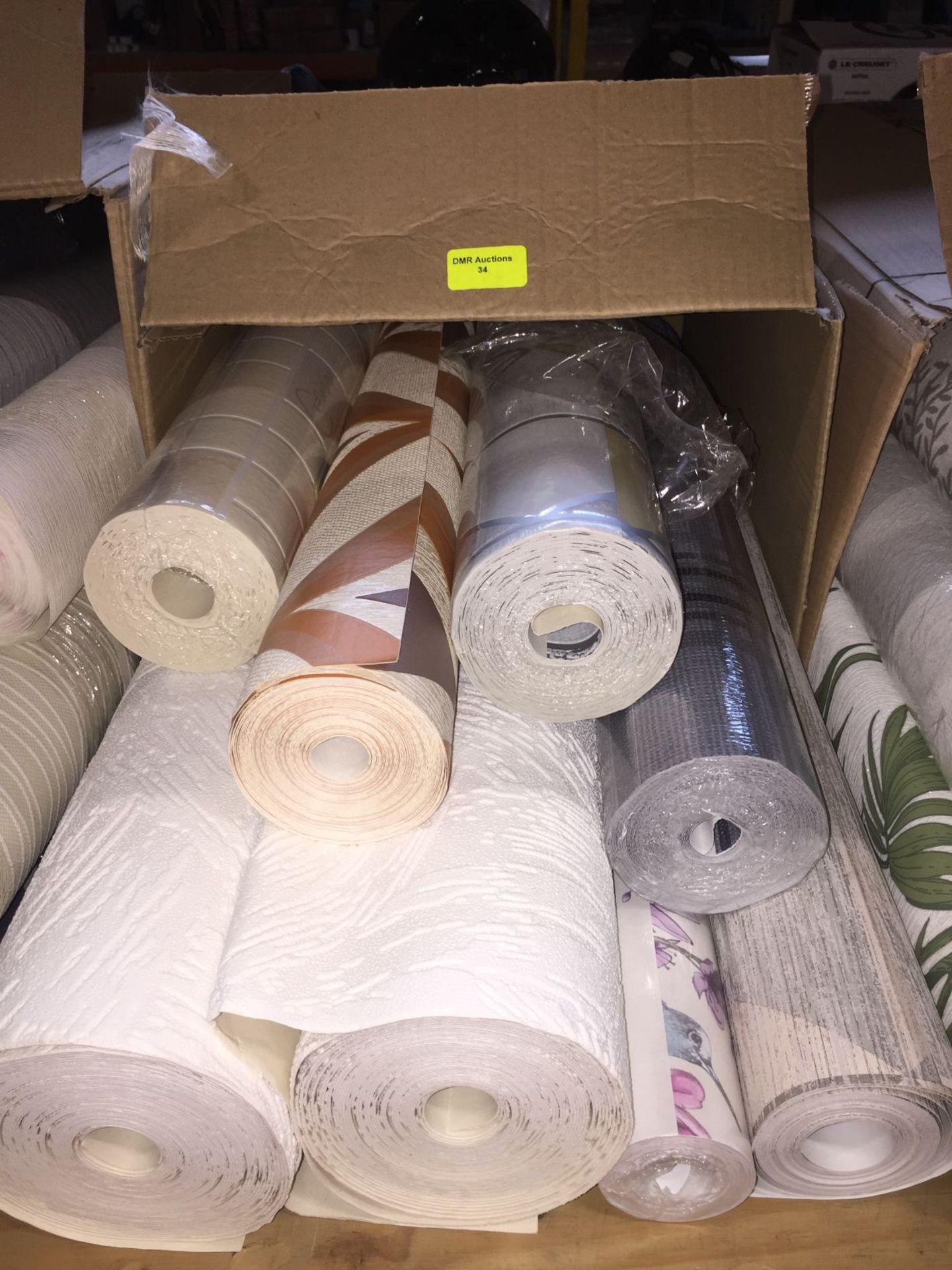 1 LOT TO CONTAIN A BOX OF ASSORTED WALLPAPER, THERE ARE 8 ROLLS IN THIS LOT, CONDITIONS VARY