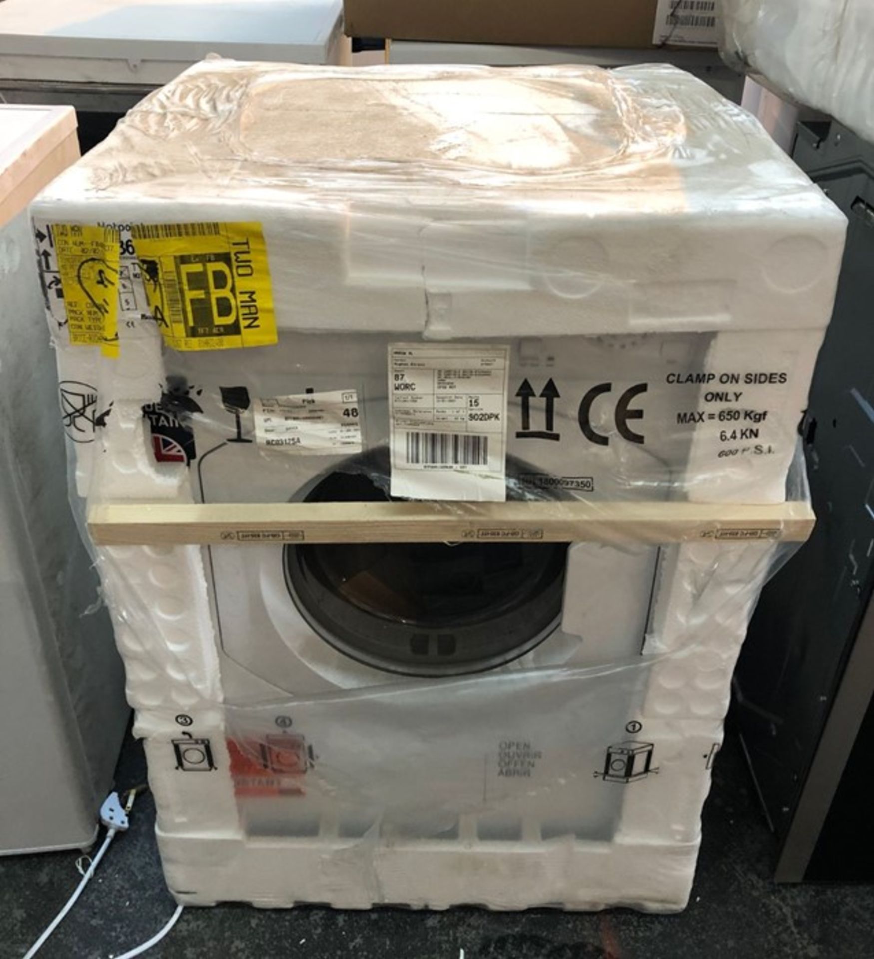 HOTPOINT TVHM80CP VENTED TUMBLE DRYER / RRP £209.99 / CONDITION REPORT: UNTESTED CUSTOMER RETURN.