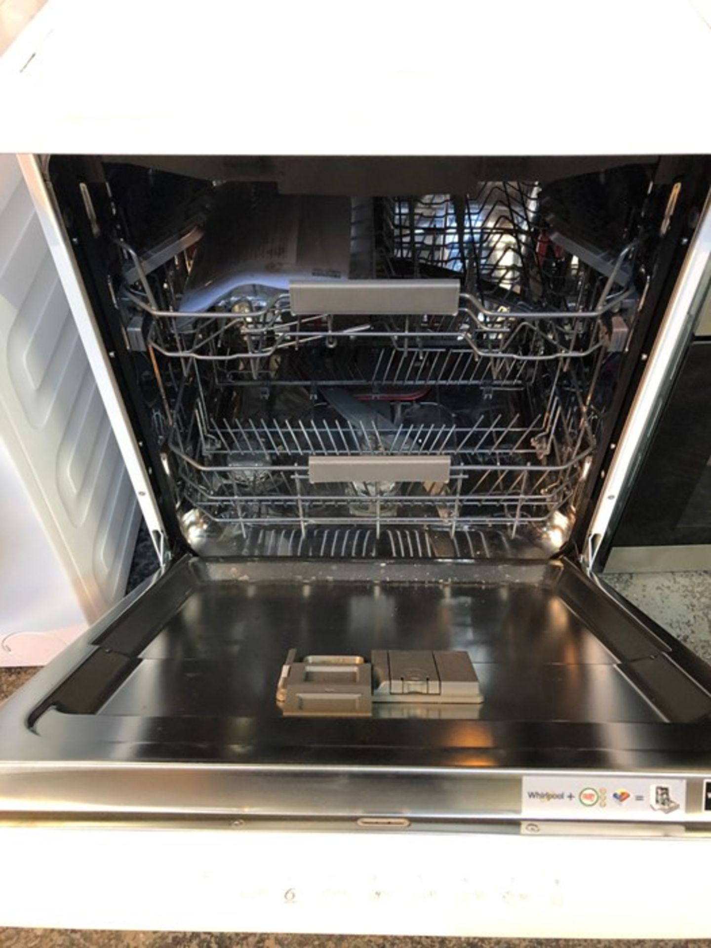 WHIRLPOOL WFC3C33PF FREESTANDING DISHWASHER / CONDITION REPORT: UNTESTED CUSTOMER RETURN. USED. SOME - Image 2 of 2