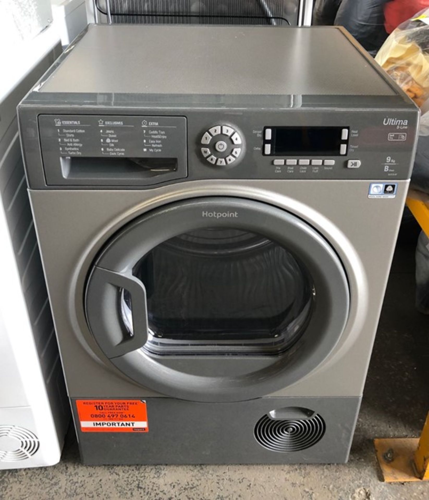 HOTPOINT ULTIMA SUTCD97B6GM TUMBLE DRYER