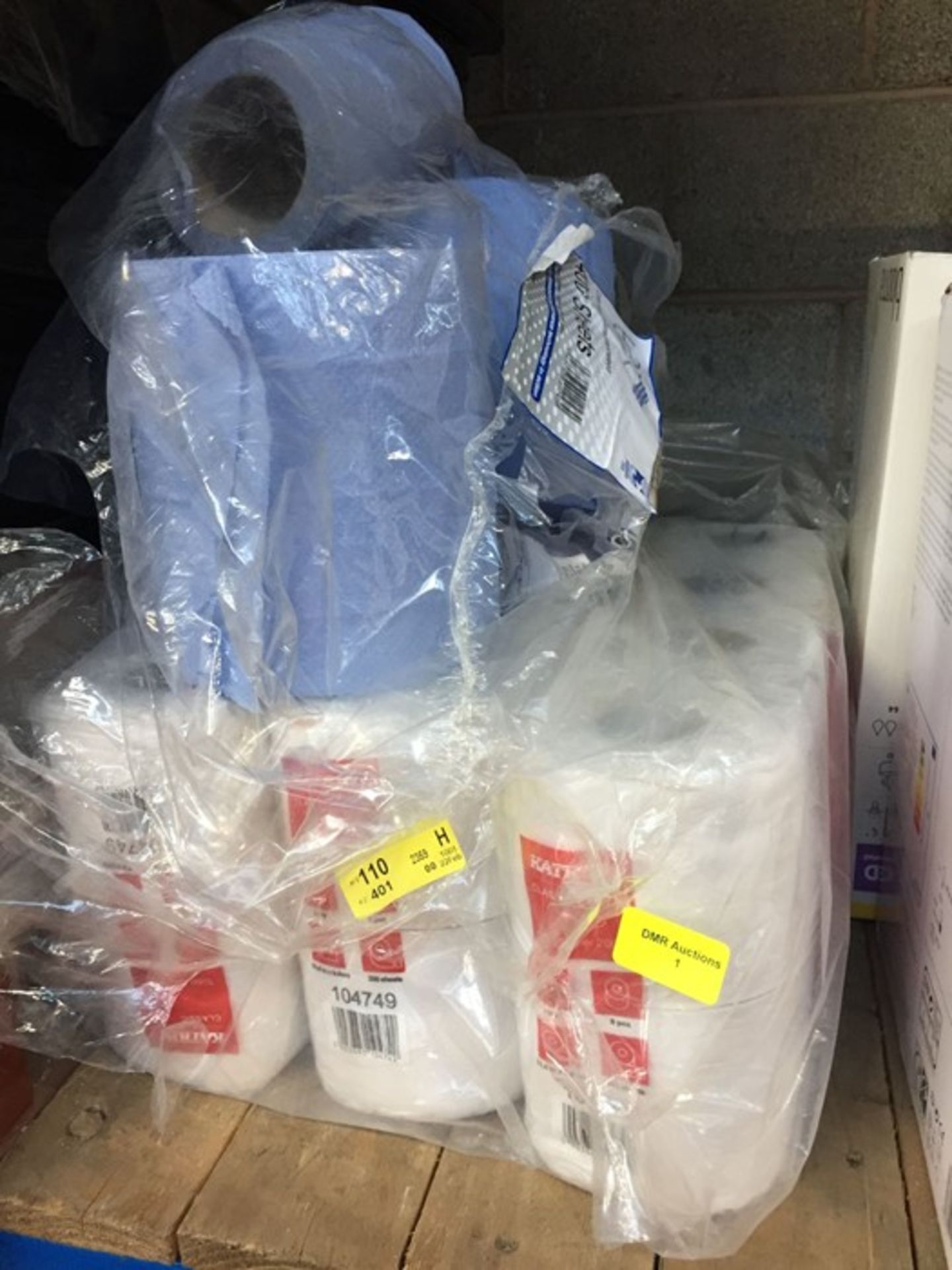 ONE LOT TO CONTAIN 3 BAGS OF 6 KATRIN CLASSIC TOILET PAPER ALSO 2 SMALL ROLLS OF BLUE ROLL