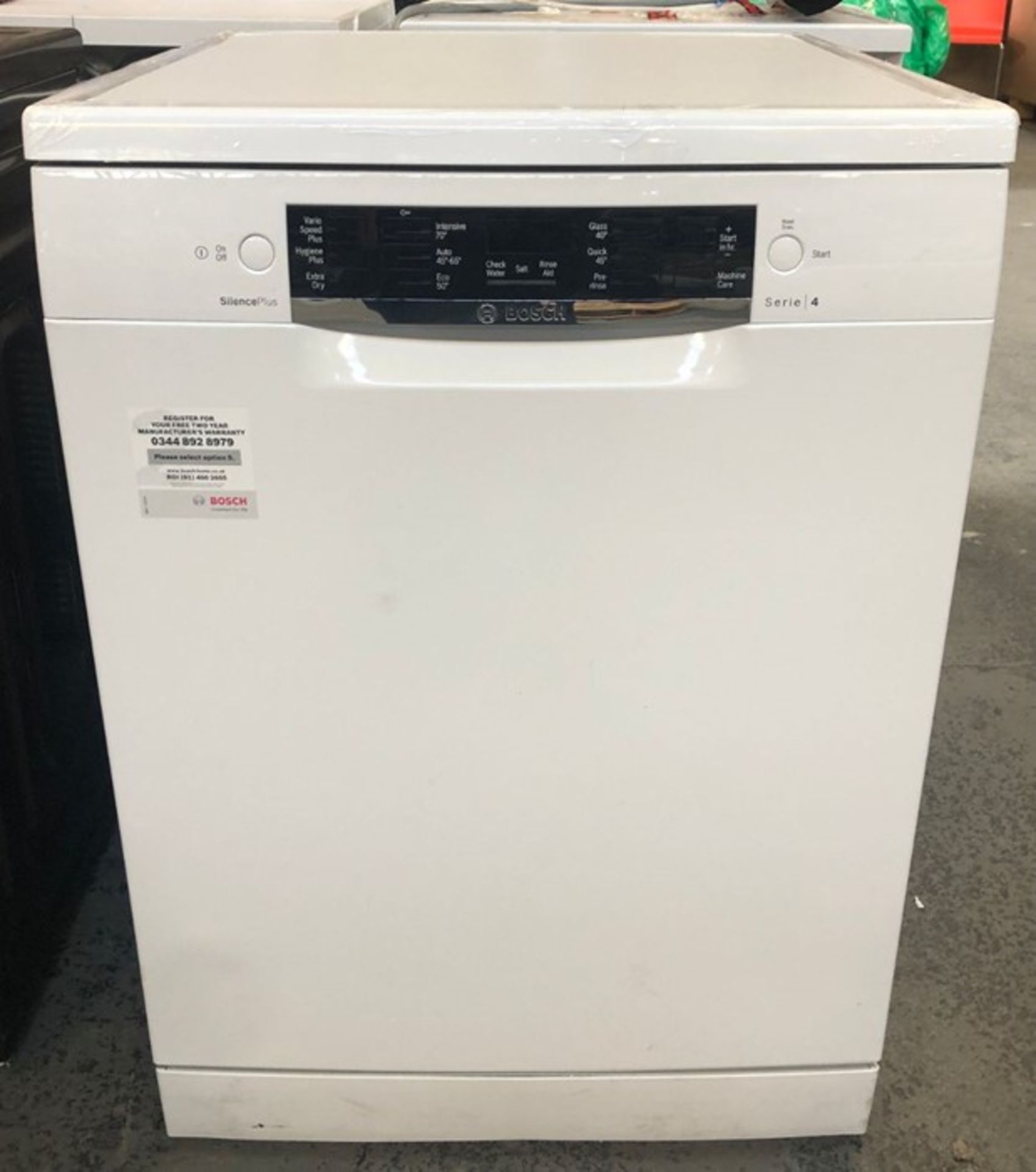 BOSCH SERIE 4 SMS46IW10G FREESTANDING DISHWASHER