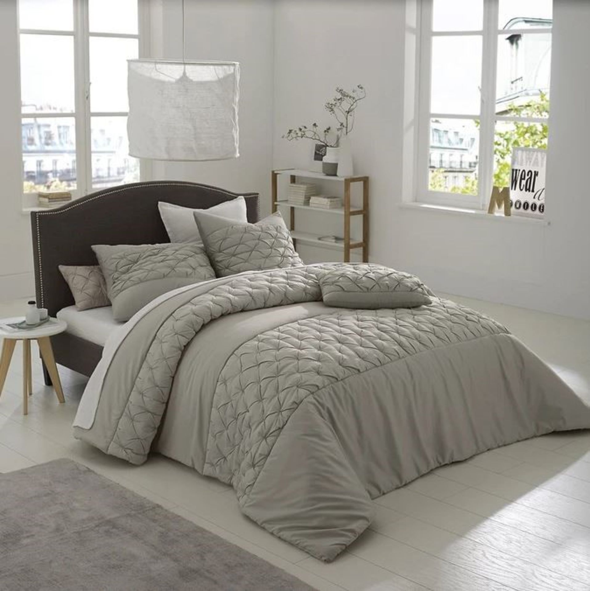 KHIN COTTON SATION BEDSPREAD / SIZE: 230 X 250cm / RRP £180.00 / GRADE A: LIKE NEW, NO APPARENT