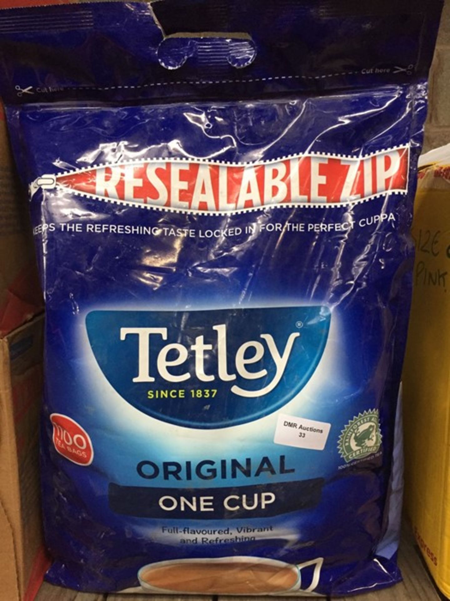 1 LOT TO CONTAIN A BAG OF 1100 TETLEY TEA BAGS / RRP £21.99 / BB 02/2022