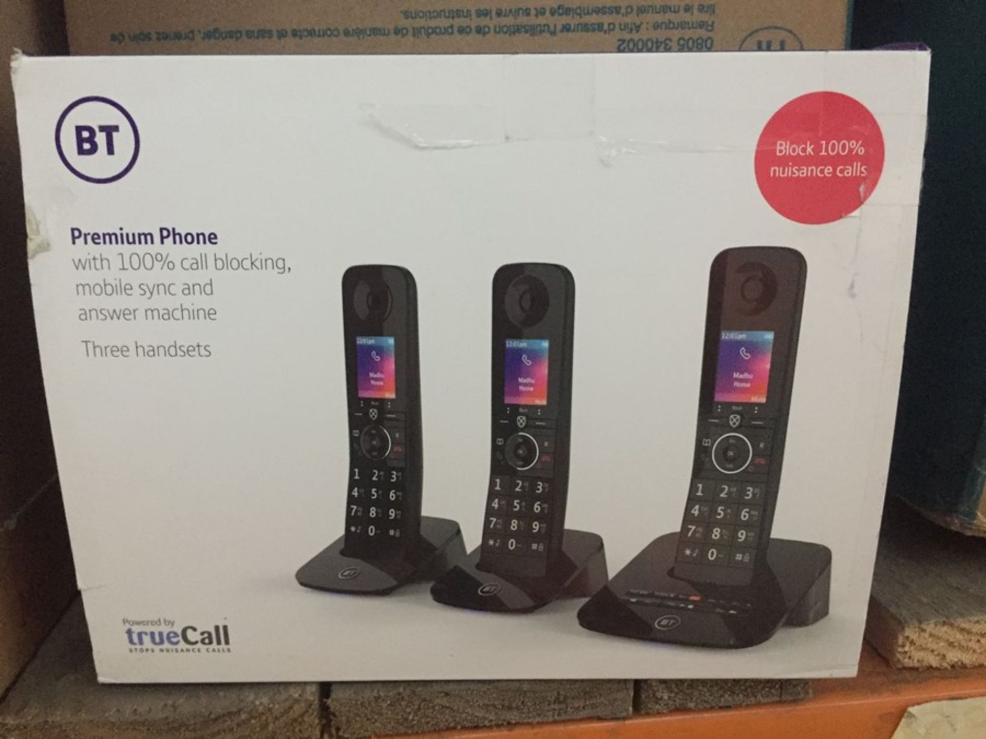 1 LOT TO CONTAIN A BT TRUECALL PREMIUM PHONE WITH 3 HANDSETS ITEM CODE 090632, ITEM IS FACTORY