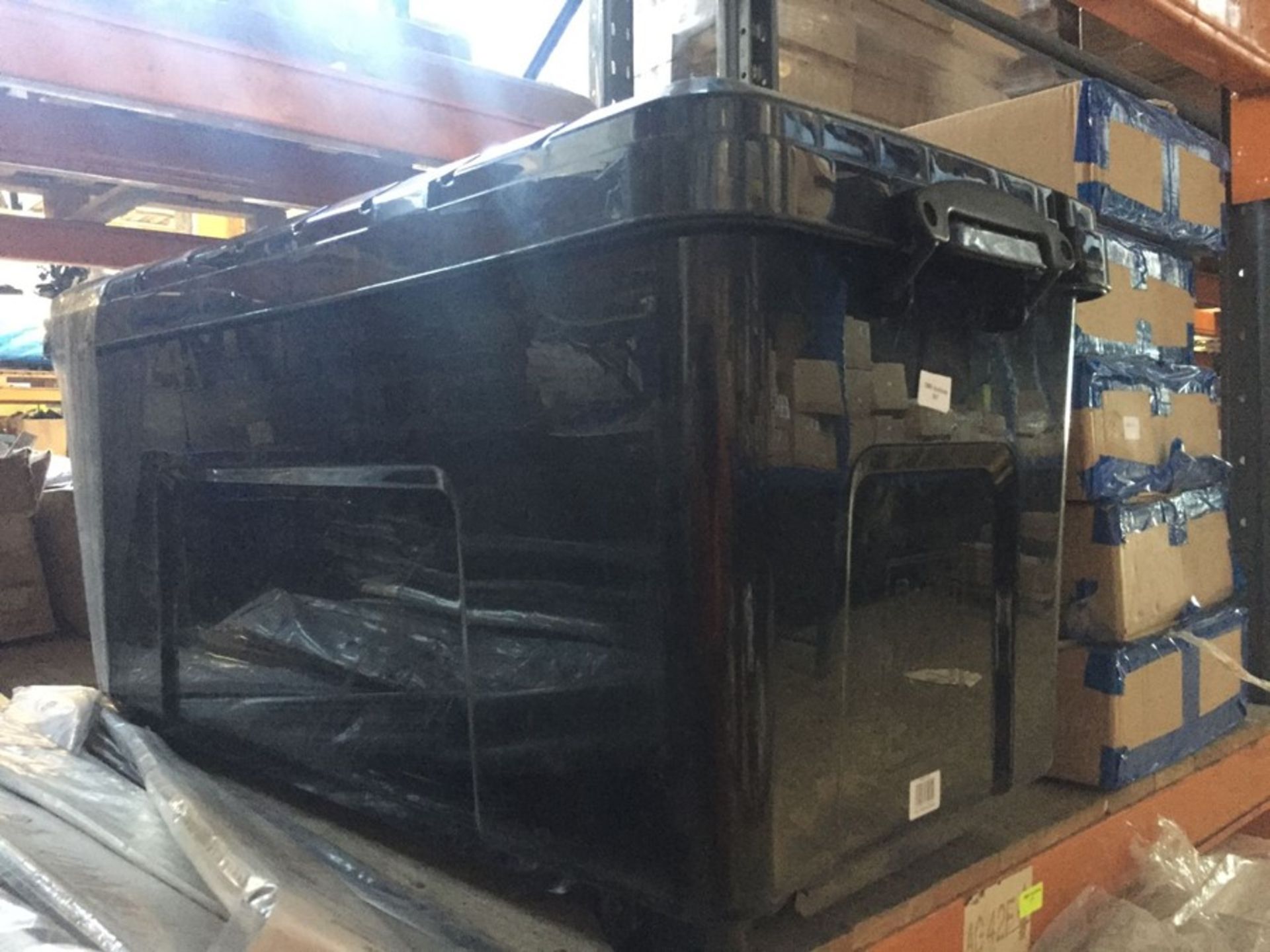 1 LOT TO CONTAIN A REALLY USEFUL BLACK WHEELIE STORAGE CRATE 160L (L12)