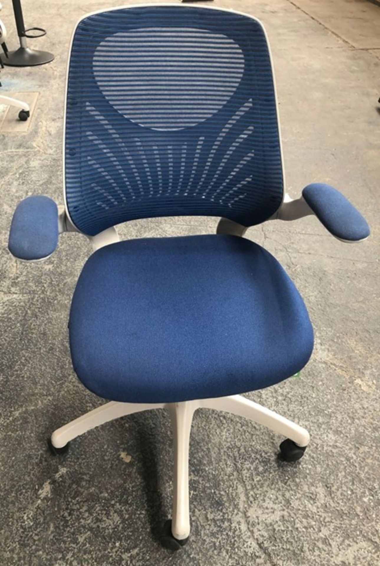 JOHN LEWIS HINTO OFFICE CHAIR