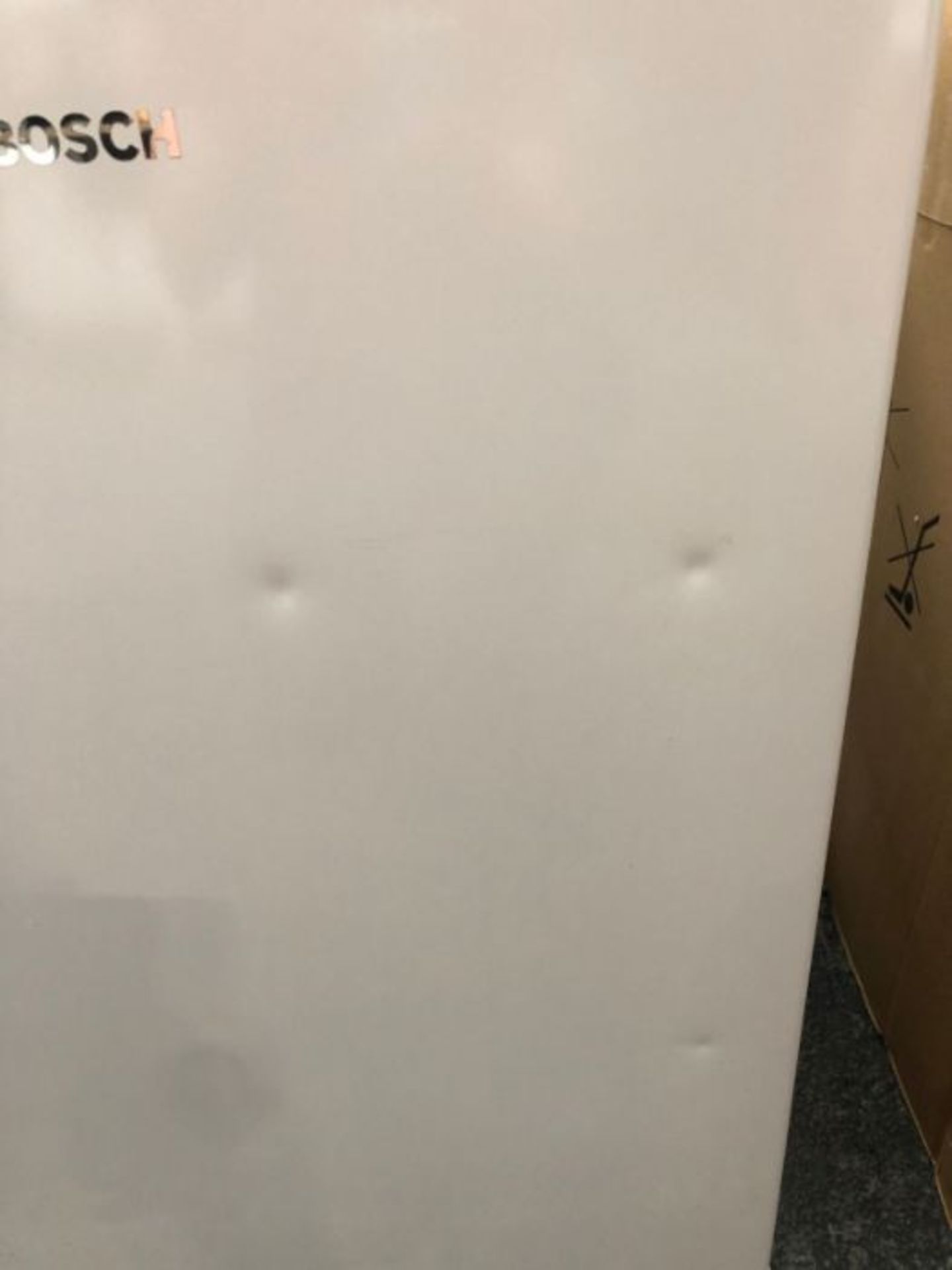 BOSCH SERIE 2 KTR15NWFAG UNDER COUNTER FRIDGE - Image 4 of 4