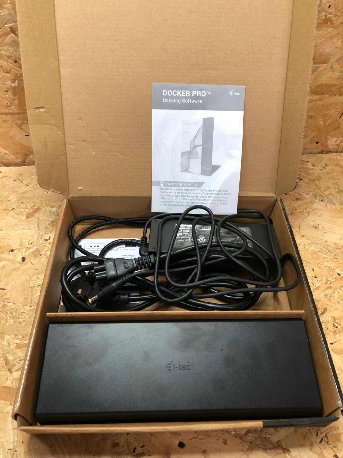 1 X BOXED I-TEC DOCKING STATION WITH POWER DELIVERY / RRP £129.00