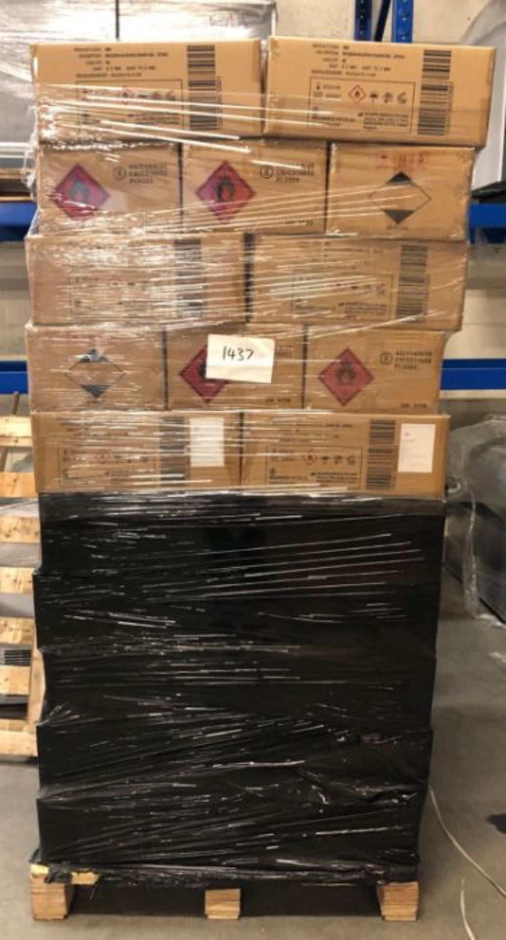 1 X VERY LARGE BULK PALLET TO CONTAIN A LARGE ASSORTMENT OF RELISAN ALCOHOL HAND GELS / AS NEW, 04-