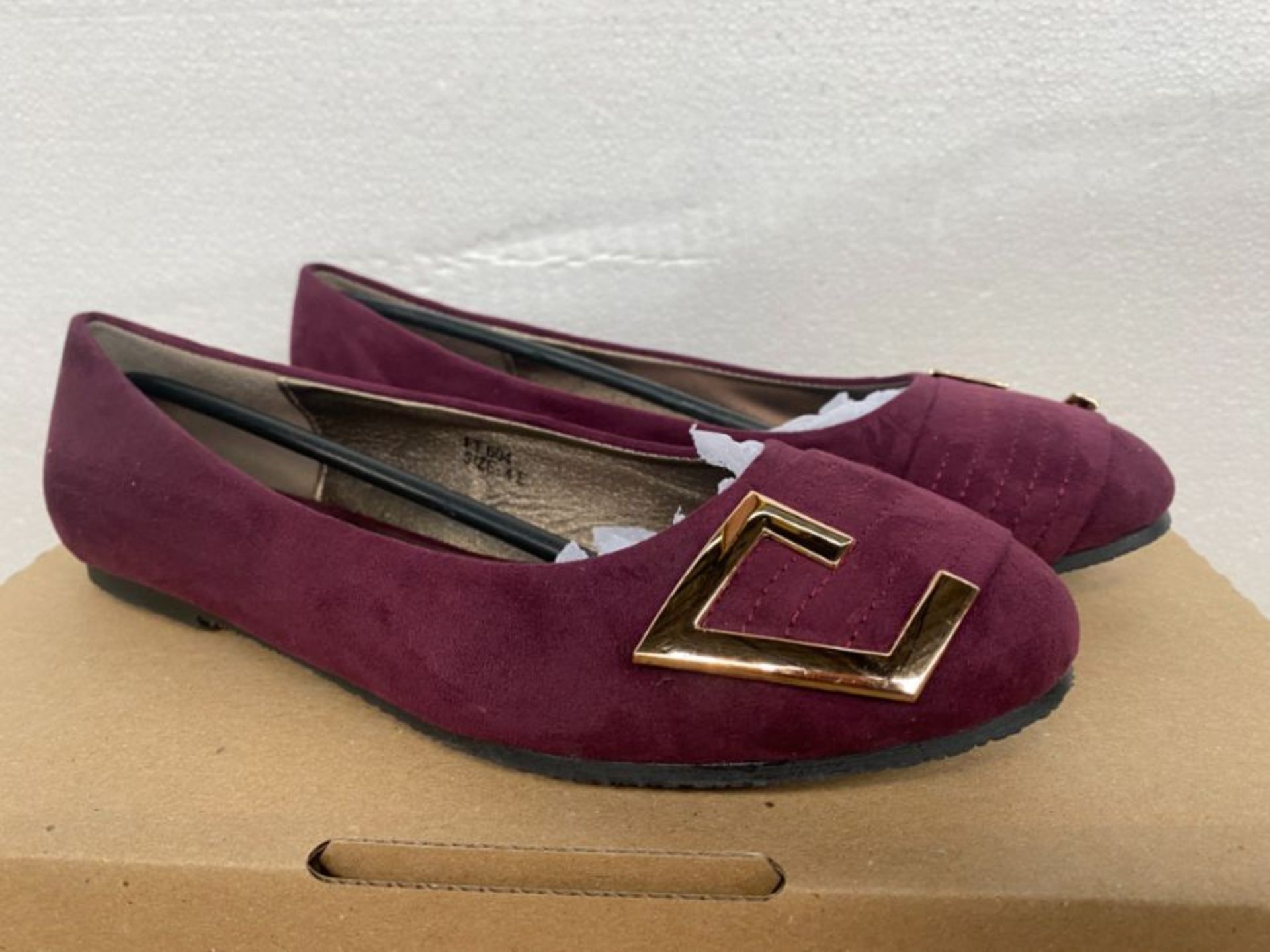 1 LOT TO CONTAIN AN AS NEW BOXED PAIR OF LOWONE UK SIZE 4 BALLERINA SHOE IN WINE (IMAGES ARE FOR