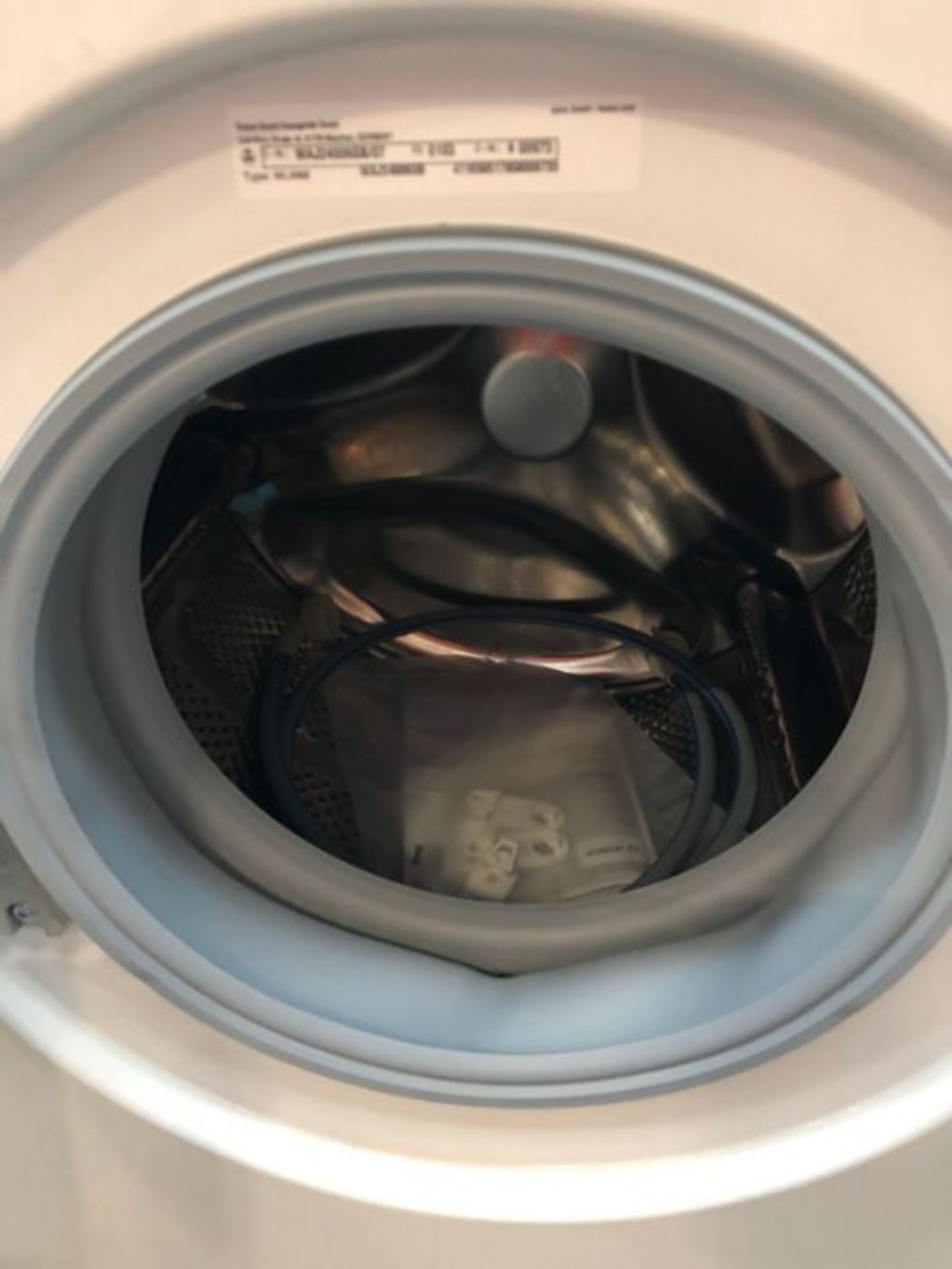 BOSCH SERIE 2 WAJ24006GB WASHING MACHINE - Image 2 of 4