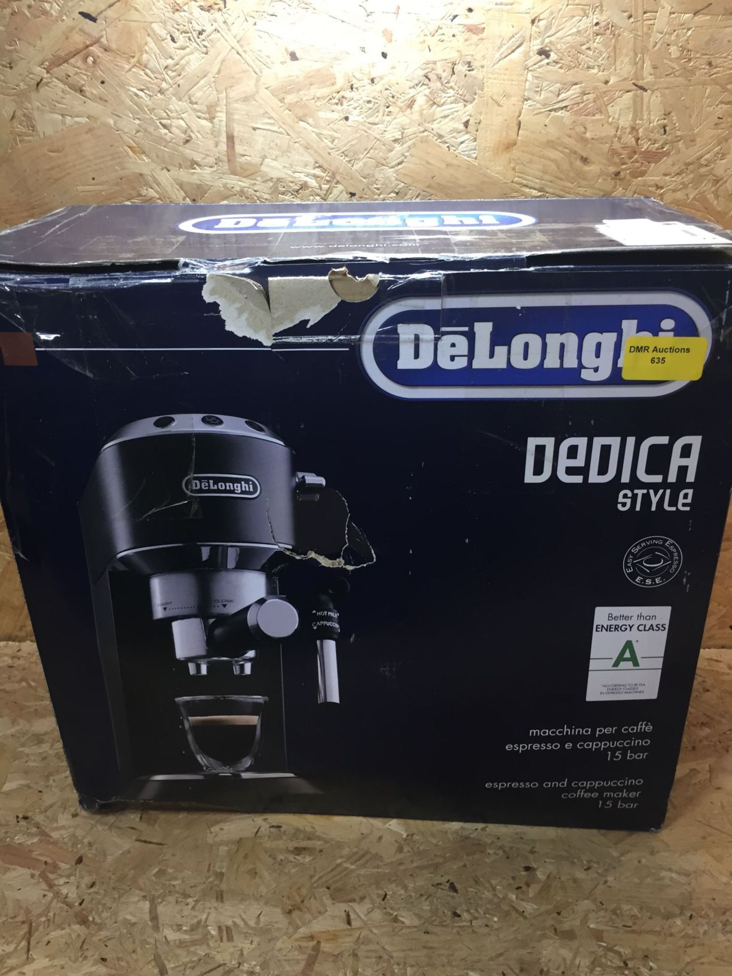 1 X DELONGHI DEDICA STYLE ESPRESSO/CAPPUCCINO COFFEE MAKER EC685BK / RRP £182.00