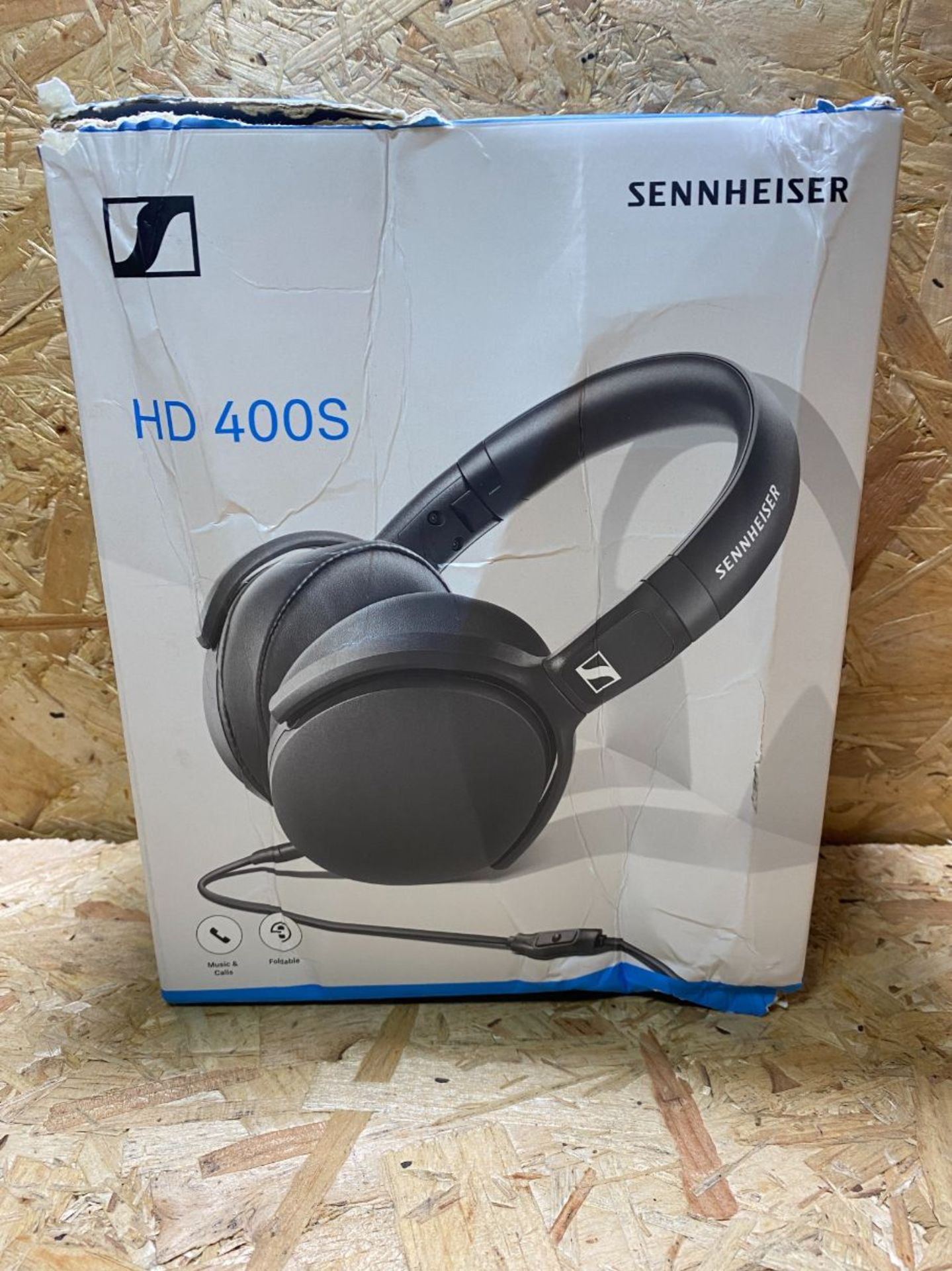 1 X SENNHEISER HD 400S HEADPHONES / RRP £39.99