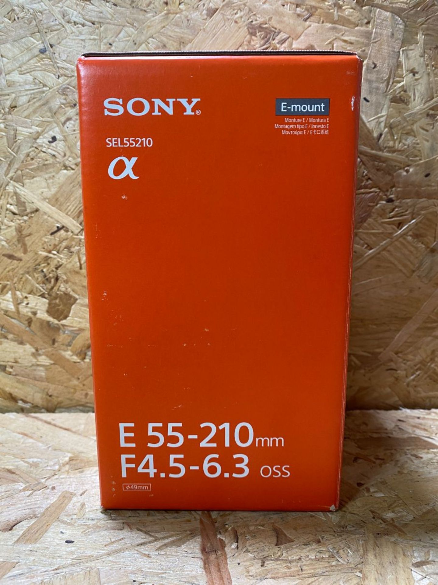 1 X SONY E-MOUNT TELEPHOTO ZOOM LENS E 55-210MM/ RRP £210.00