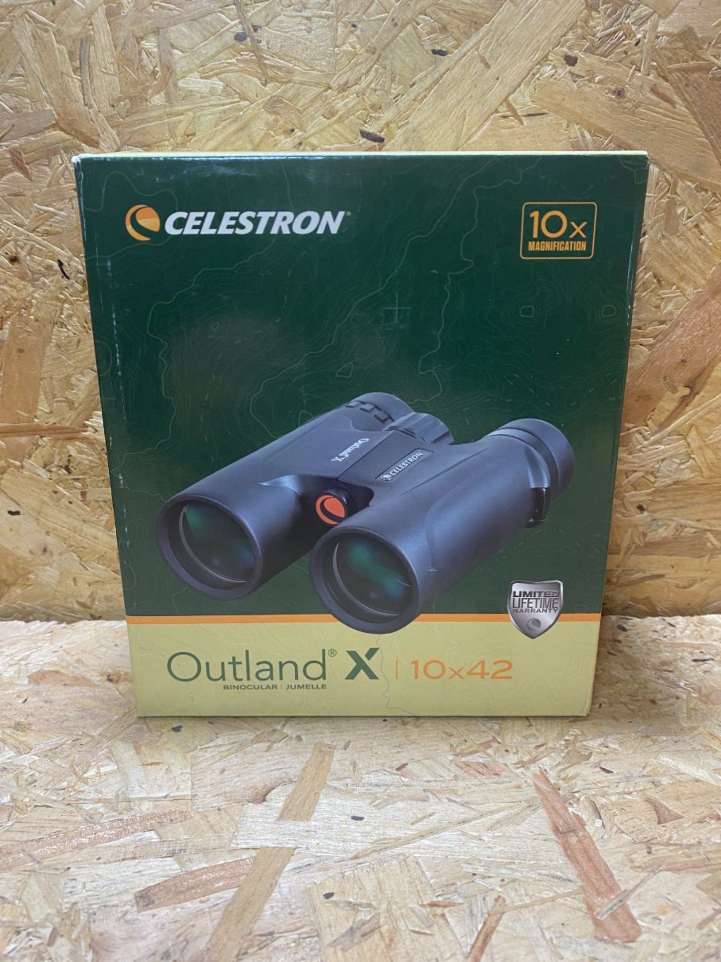 1 X CELESTRON OUTLAND X 10X42 BINOCULARS / RRP £90.00