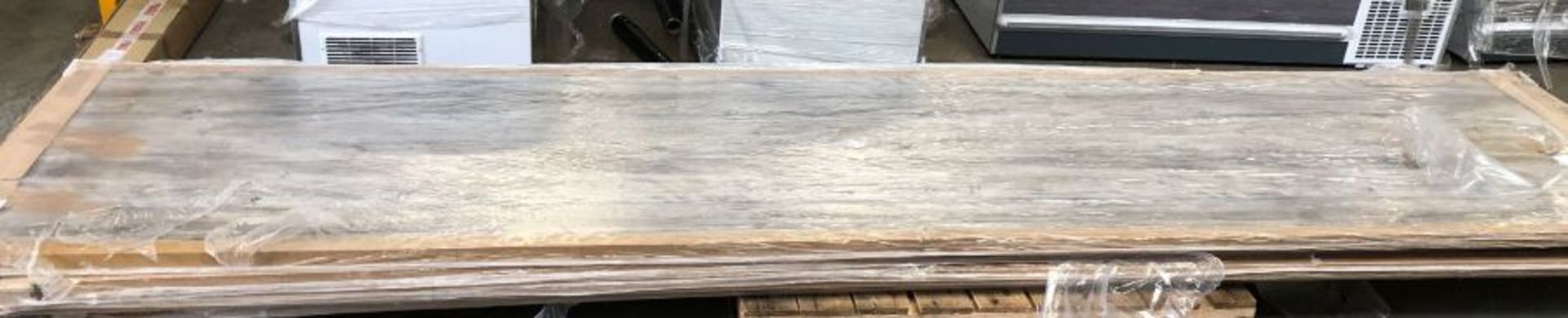1 X 4M HIGH-END GERMAN KITCHEN WORKTOP, PONDEROSA PINE / SIZE: 4000mm X 900mm / RRP £620.00 / AS NEW - Image 2 of 2