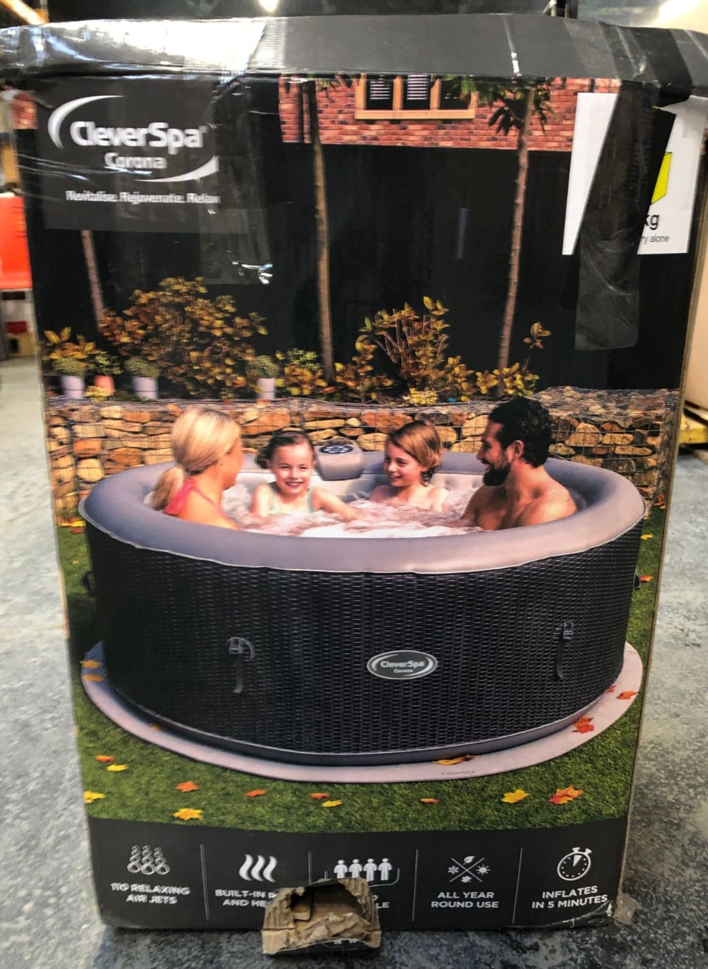 1 x CLEVERSPA CORONA ROUND 4 PERSON HOT TUB - RRP £413.70