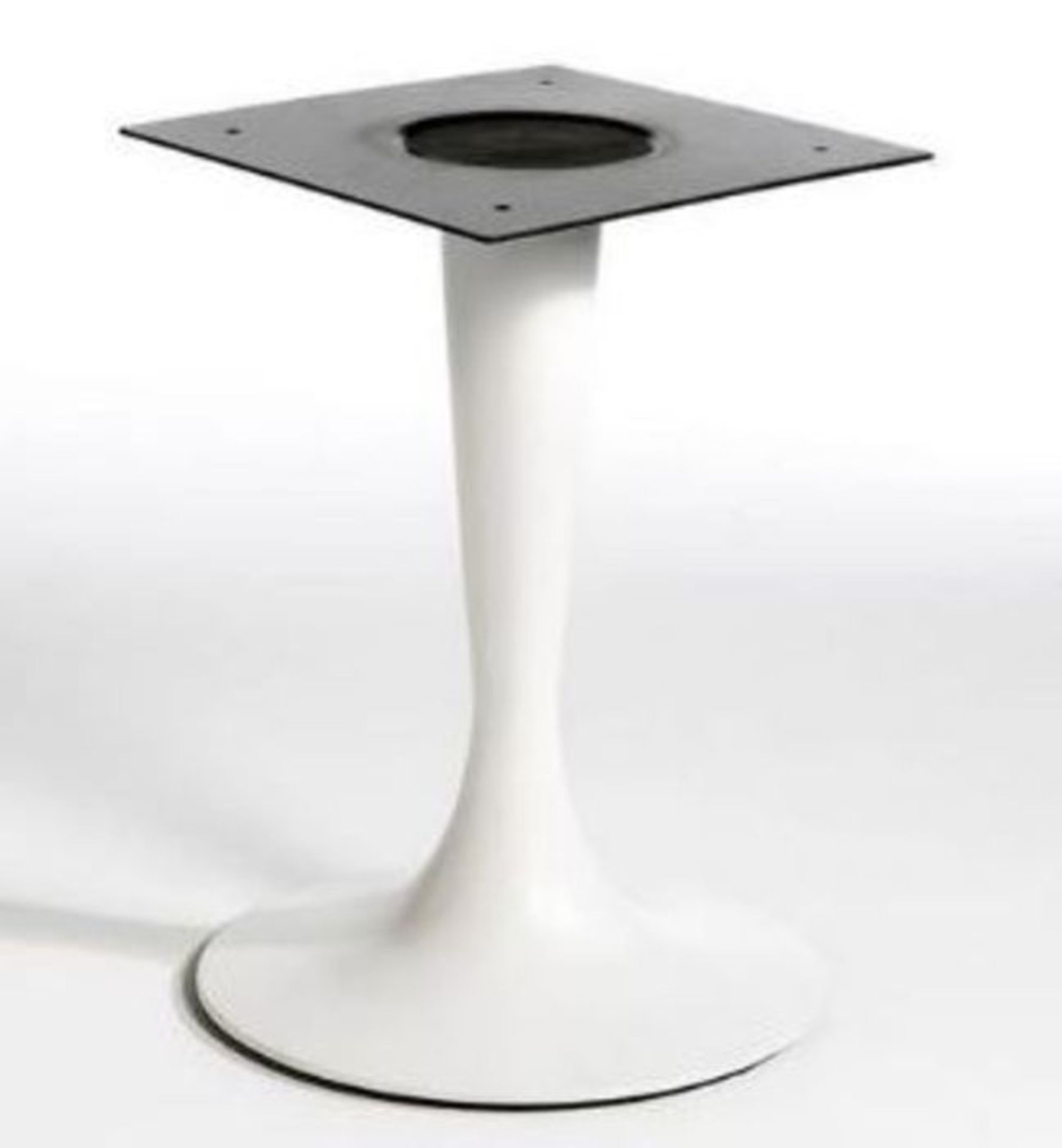 LA REDOUTE HISIA-ARADAN TULIP-SHAPED METAL BASE TABLE