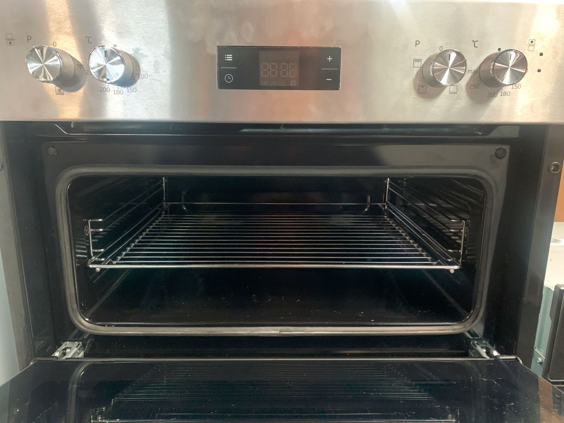 BEKO BDQF22300X SILVER BUILT-IN DOUBLE OVEN - RRP £311 - Image 3 of 3