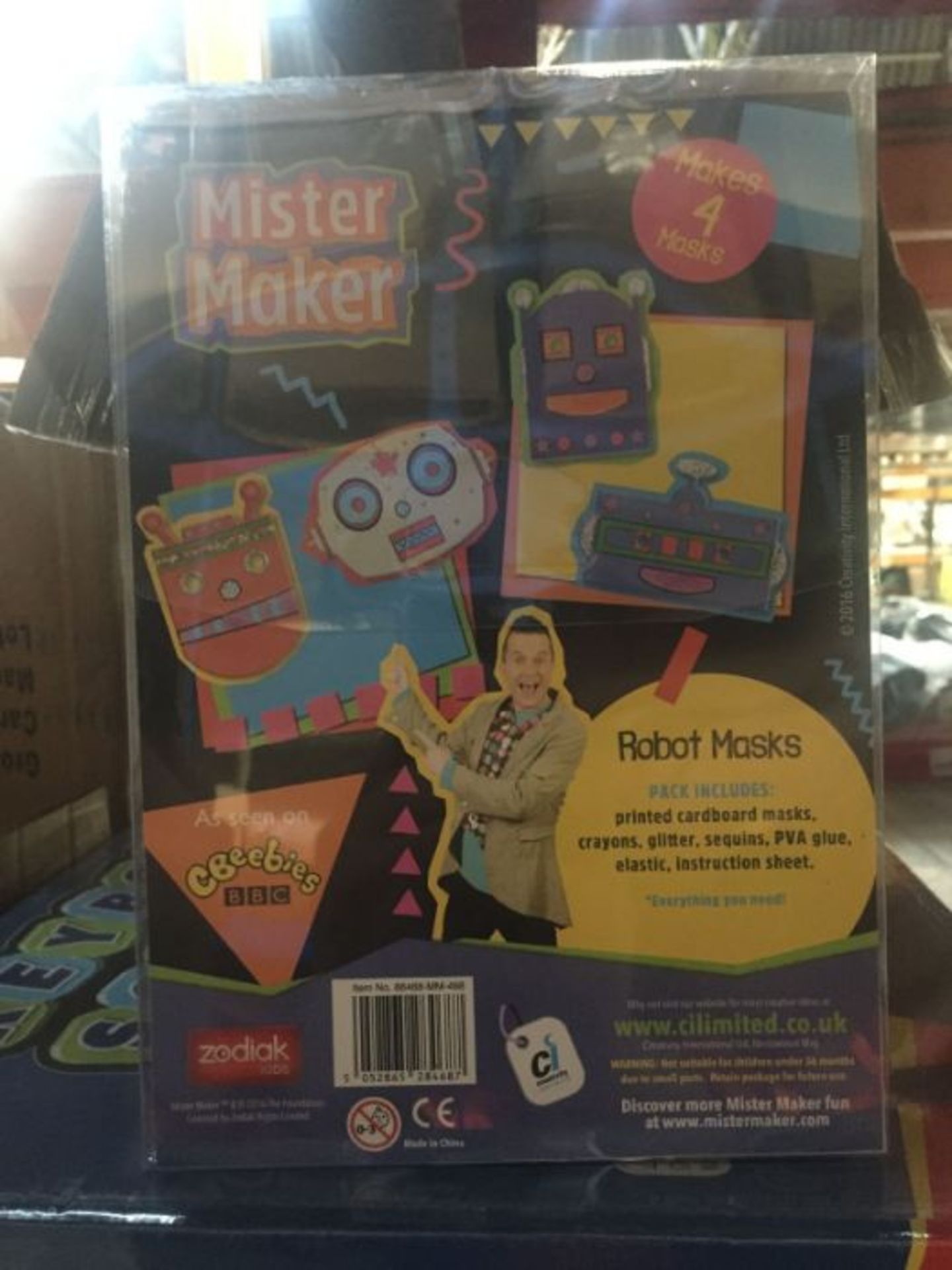 1 LOT TO CONTAIN 6 X MISTER MAKER ROBOT MASK SETS