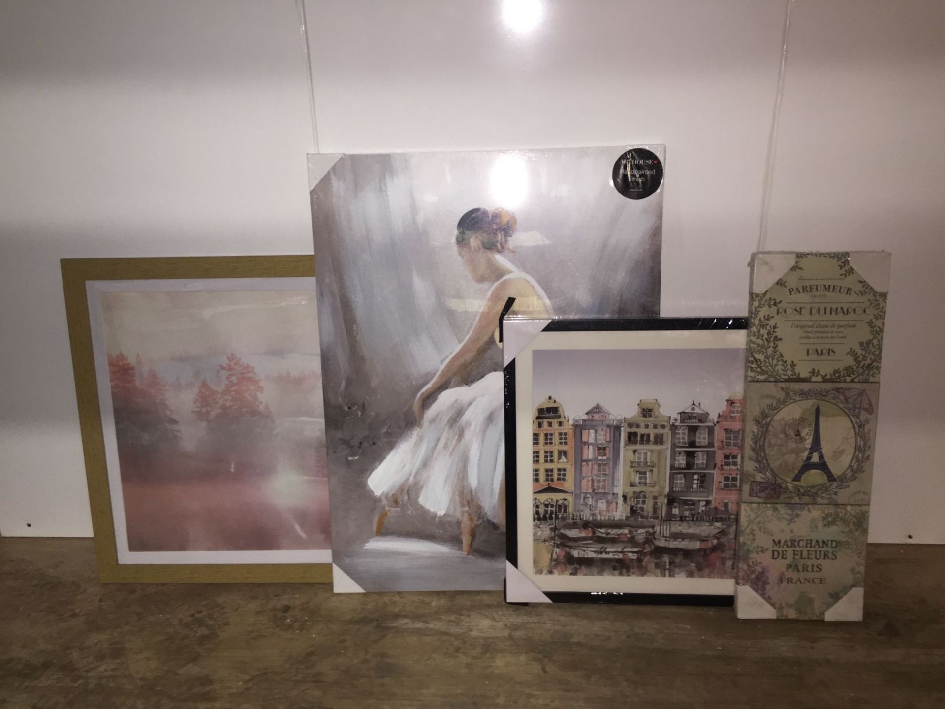 1 X LOT TO CONTAIN APPROX 12 ARTHOUSE CANVASES SMALL THROUGH LARGE SIZES / AVERAGE RRP £240.00 /