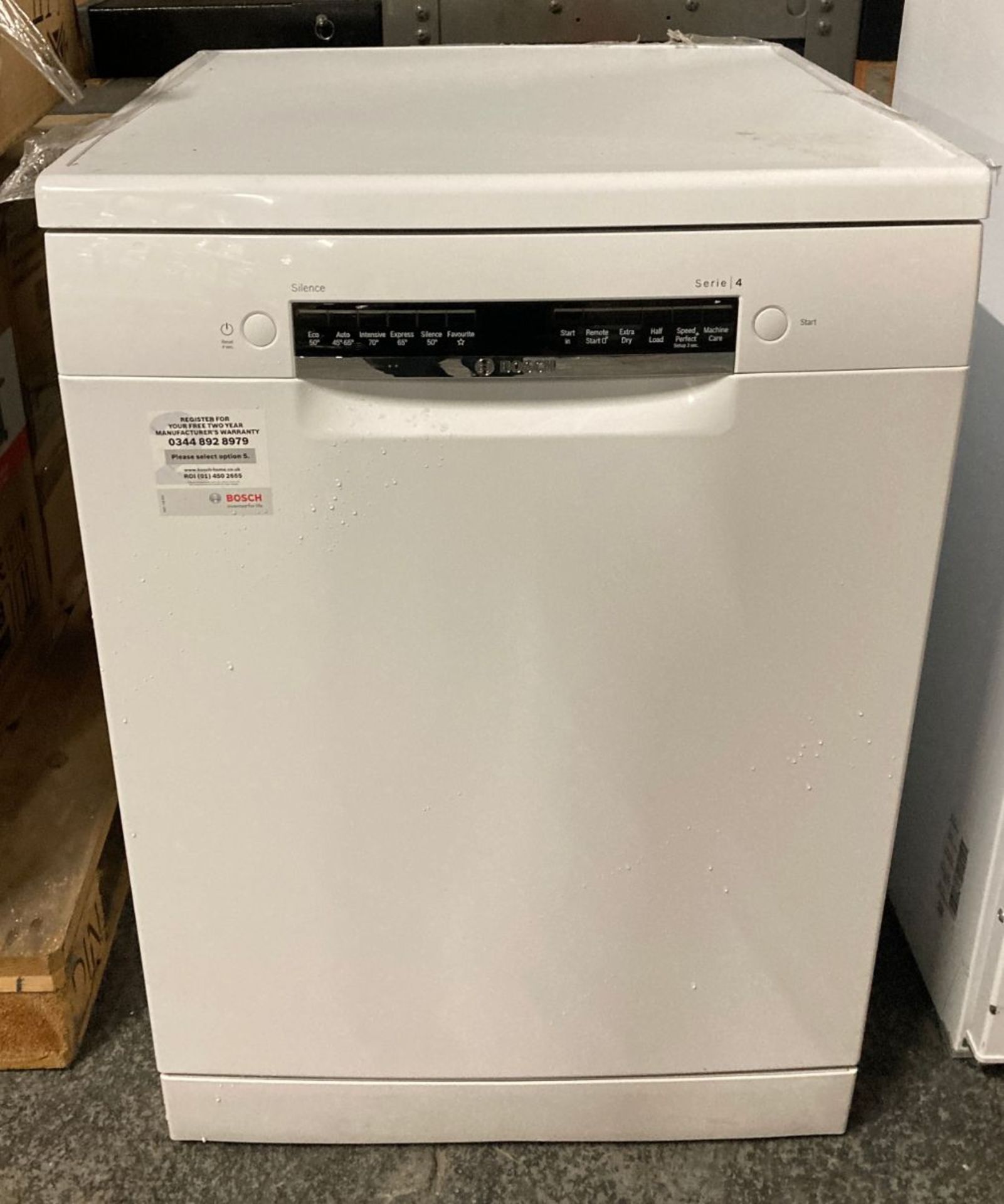 1 X BOSCH SERIE 4 SMS4HCW40G/13 FREESTANDING DISHWASHER, WHITE / UNTESTED CUSTOMER RETURN. APPEARS