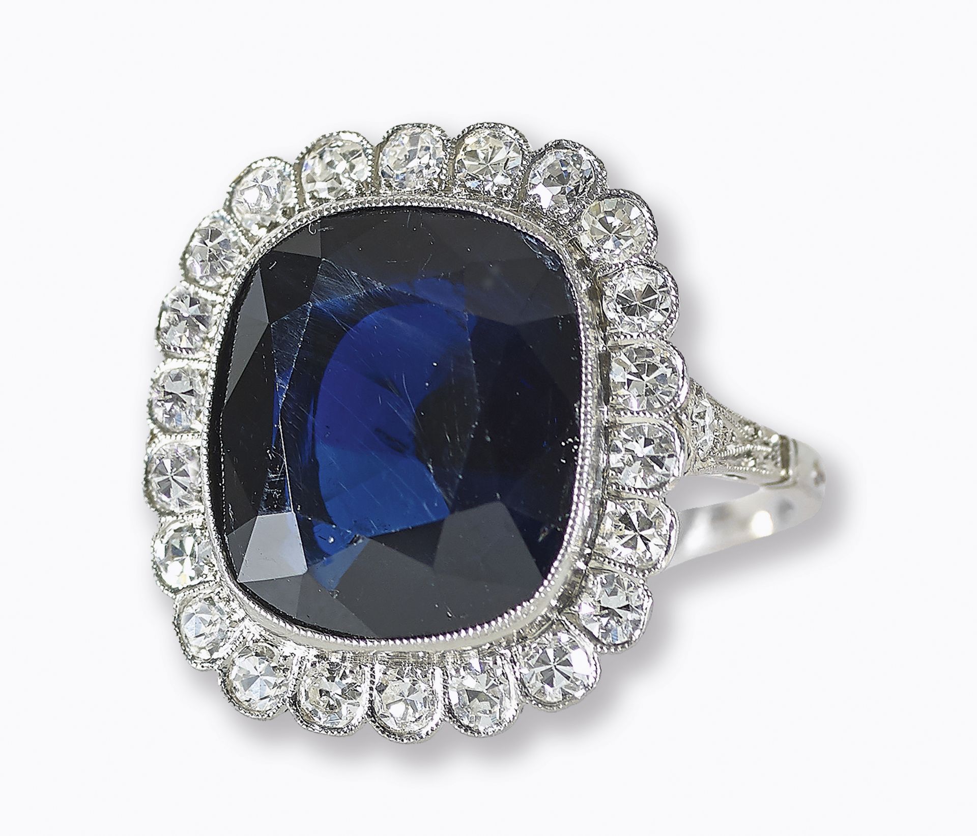 SAPHIR-DIAMANT-RING: