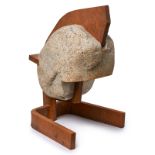 Skulptur Stein/Metall Bildhauer 20. Jh. "o.T." H 48,5, B 32, T 30 cm Provenienz: Sammlung Clifford