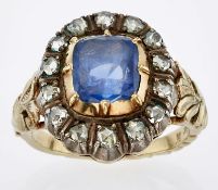 Saphir-Diamant-Ring um 1900. Gelbgold/Silber mit 1 Saphir und Diamant-Rosen.