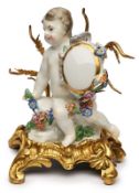 Kl. Putto auf Bronzesockel, Meissen um 1750.