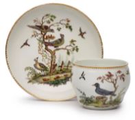 Becher mit UT "Vogelgruppen", Meissen Punktzeit (1763-´80).