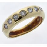 Brillant-Bandring. Gelbgold mit 7 Brillanten von zus. ca. 0,60 ct.