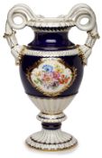 Gr. Schlangenhenkelvase, Meissen wohl Mitte 20. Jh.