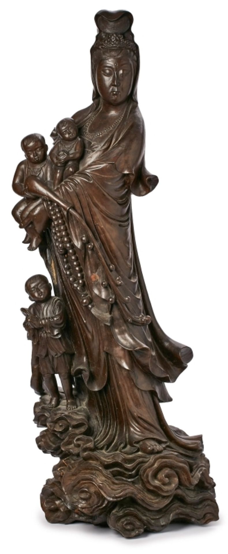 Gr. Skulptur Guanyin mit Kindern, China wohl um 1900. - Bild 2 aus 9