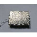 Victorian silver chased snuff box. Chester 1898, maker John Millward Banks.